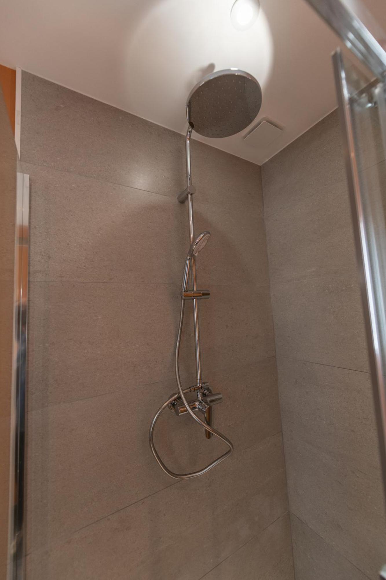 Appartement pratique porte de Lyon Grigny (Rhone) Extérieur photo