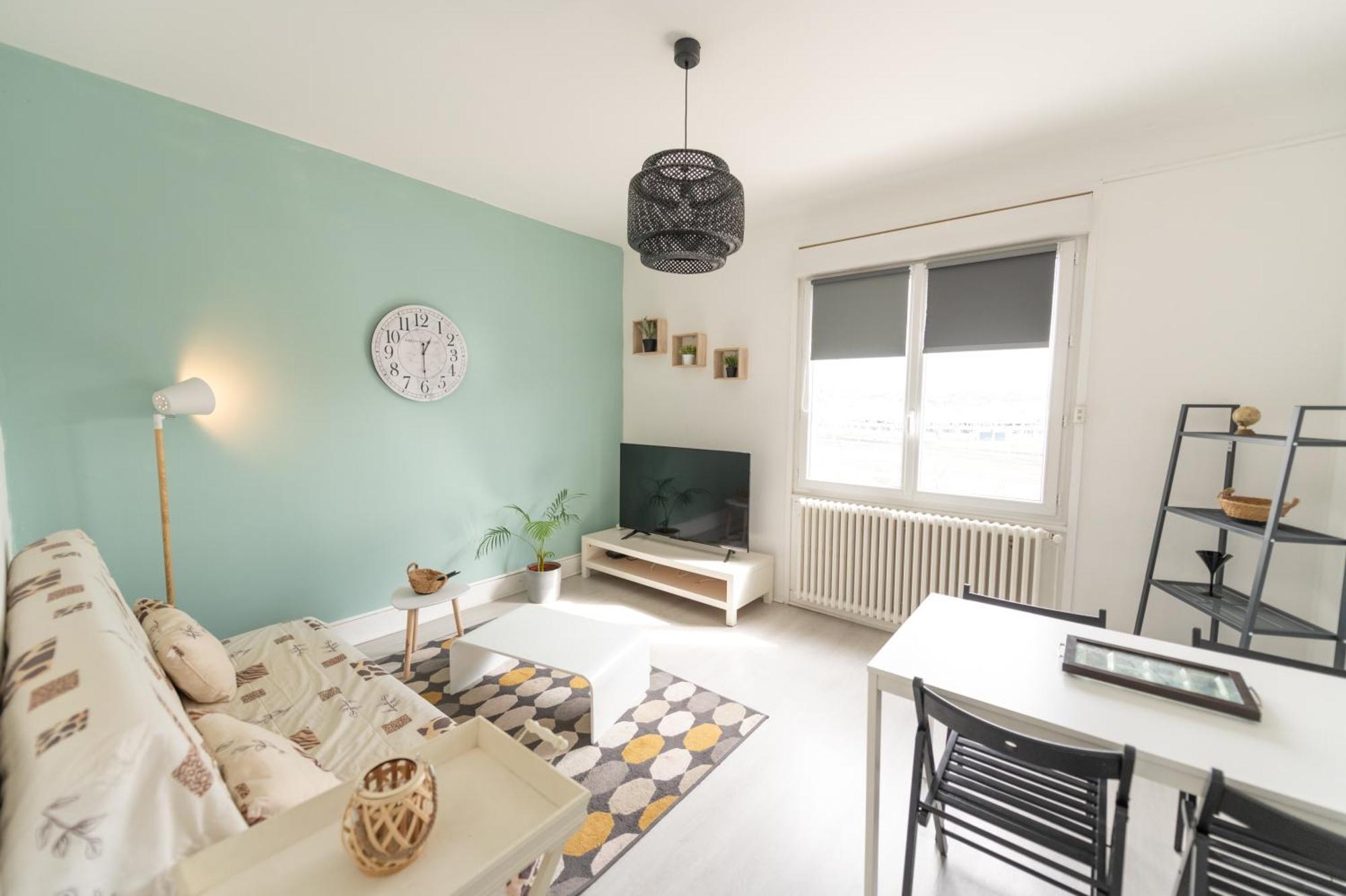Appartement pratique porte de Lyon Grigny (Rhone) Extérieur photo